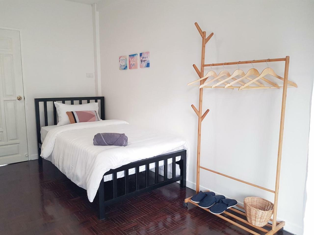 Piyanattha House Villa Chiang Mai Buitenkant foto