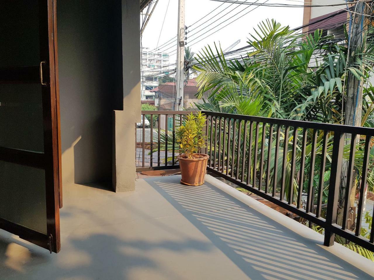 Piyanattha House Villa Chiang Mai Buitenkant foto